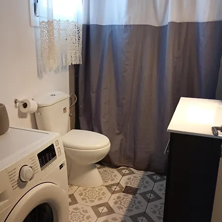 Village House Сasa de vacaciones Ágios Matthaíos